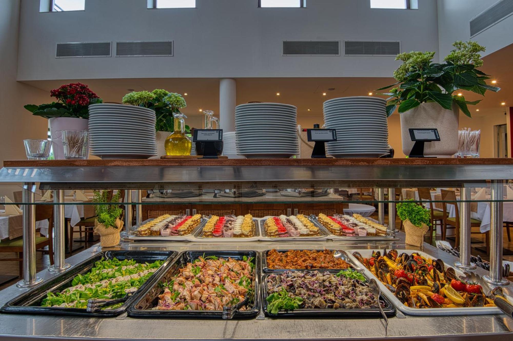 Tiszafüred Tisza Balneum Hotel מראה חיצוני תמונה