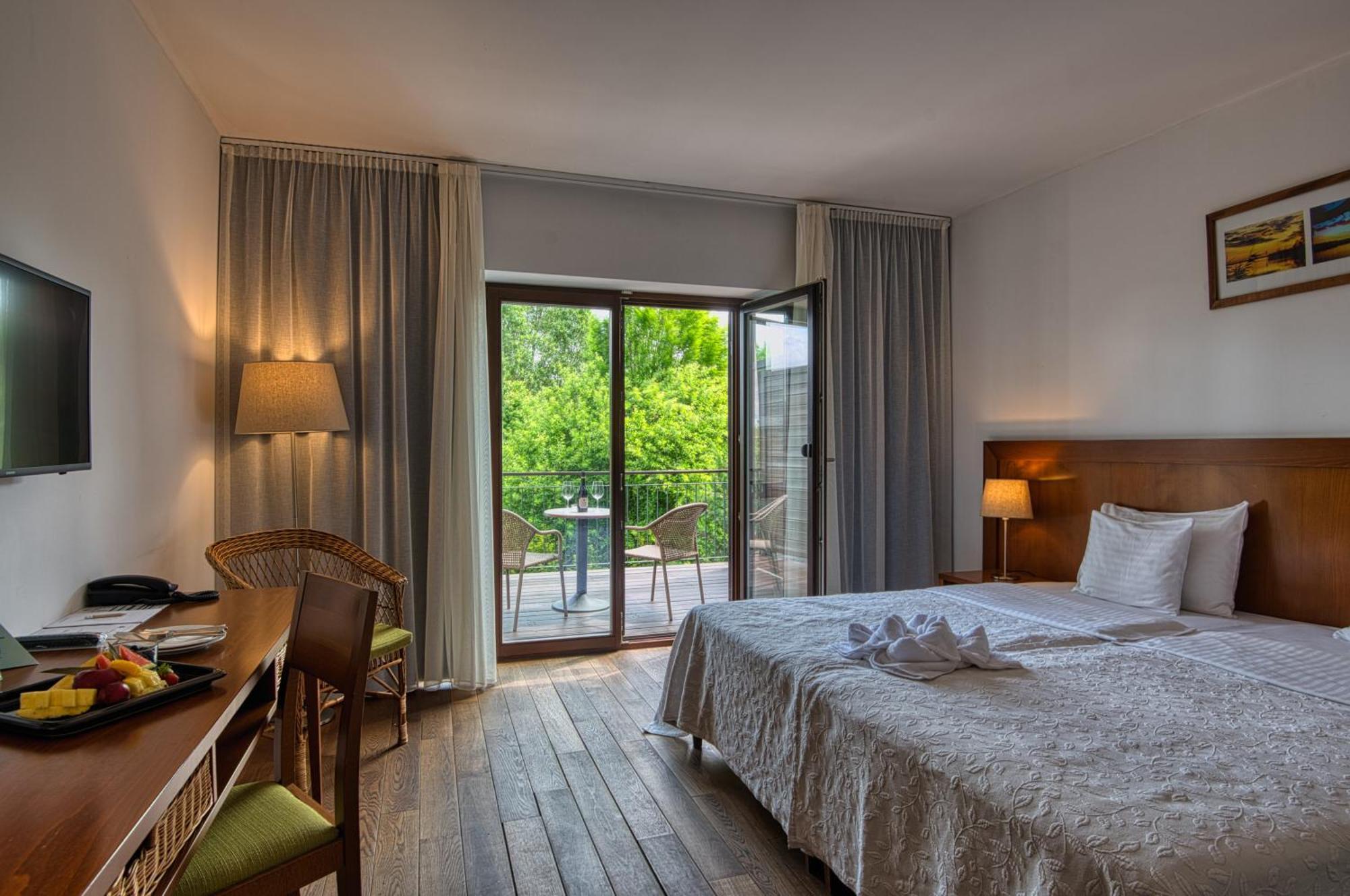 Tiszafüred Tisza Balneum Hotel מראה חיצוני תמונה