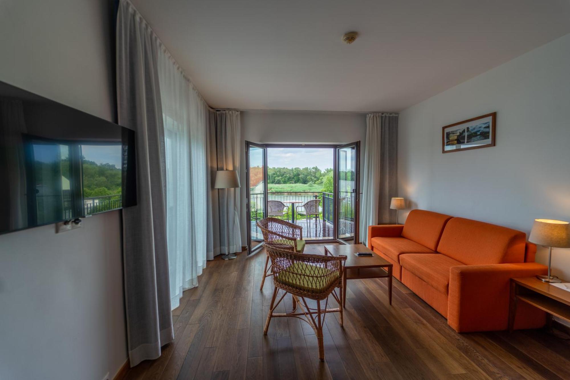 Tiszafüred Tisza Balneum Hotel מראה חיצוני תמונה