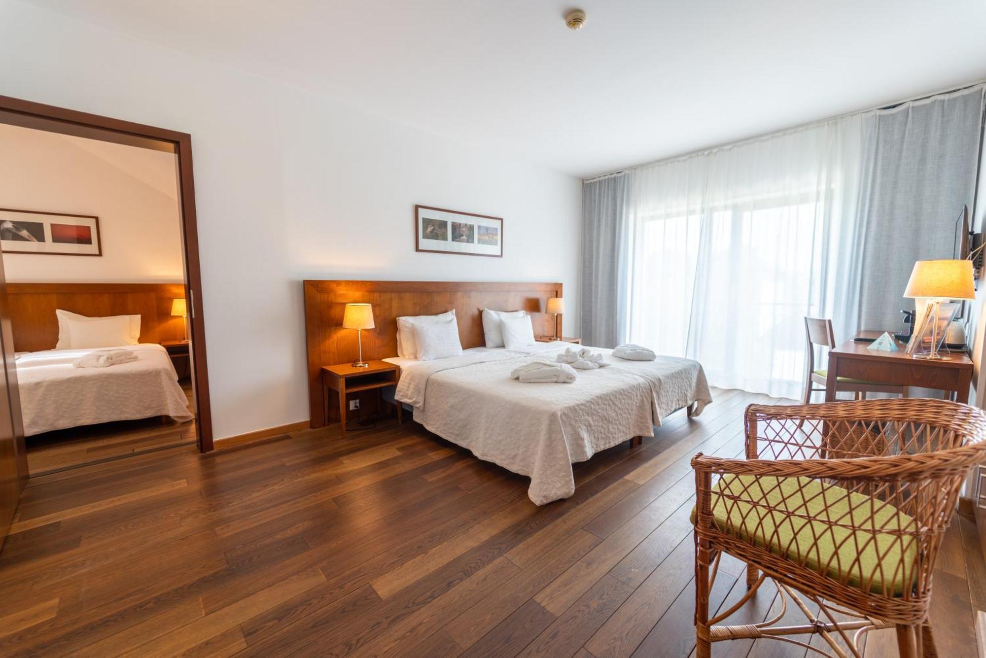 Tiszafüred Tisza Balneum Hotel מראה חיצוני תמונה